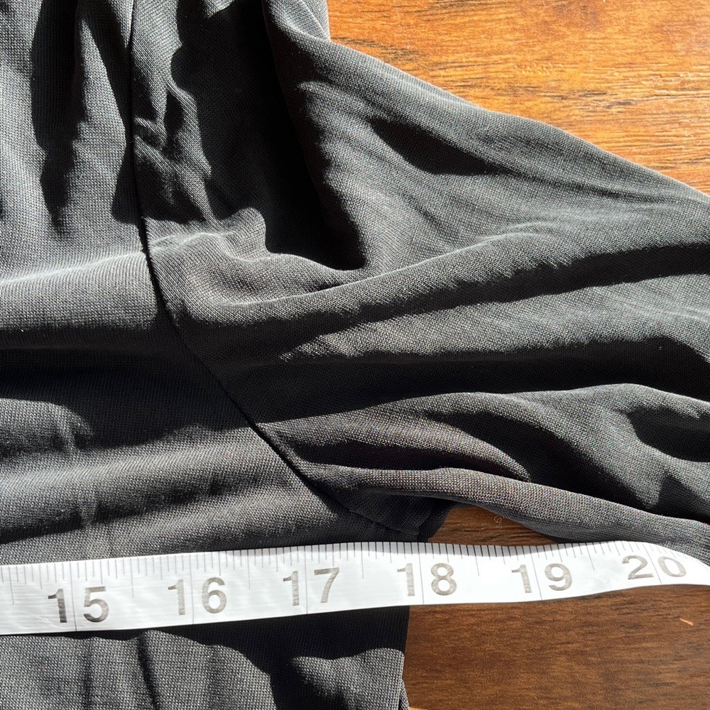 Harlowe & Graham Black Wrap Top - Picture 6 of 8